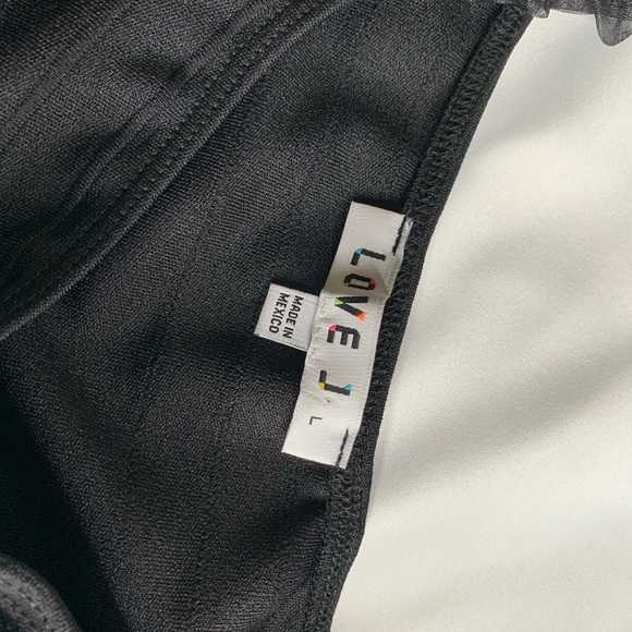 Sexy Black Organza Sleeves Off The Shoulder Dress. - Picture 4 of 6